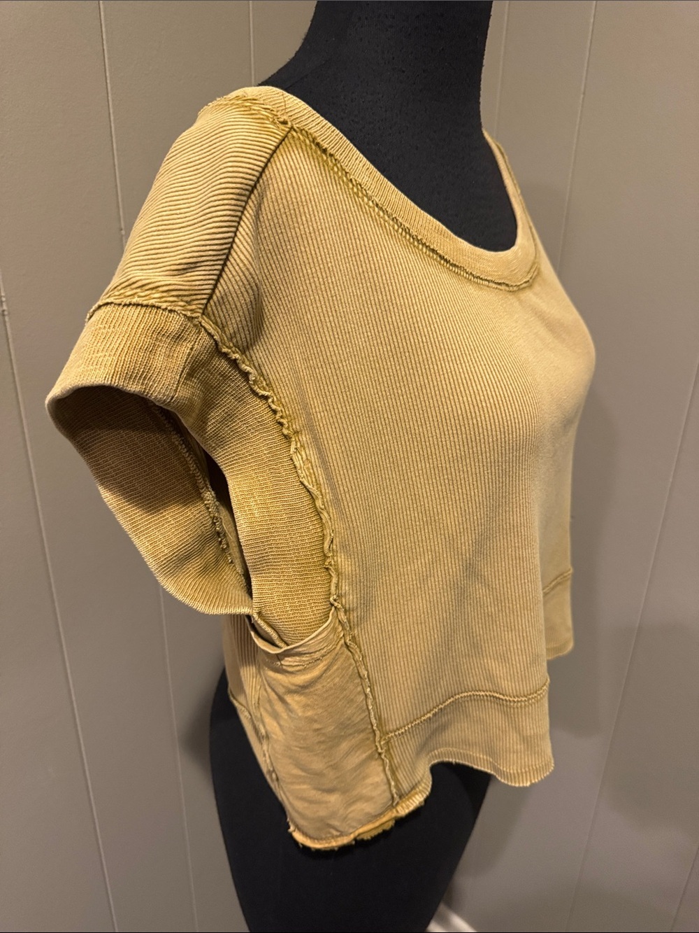 PILCRO Anthropologie washed gold ribbed oversized squared raw seams crop top. S - Picture 3 of 8